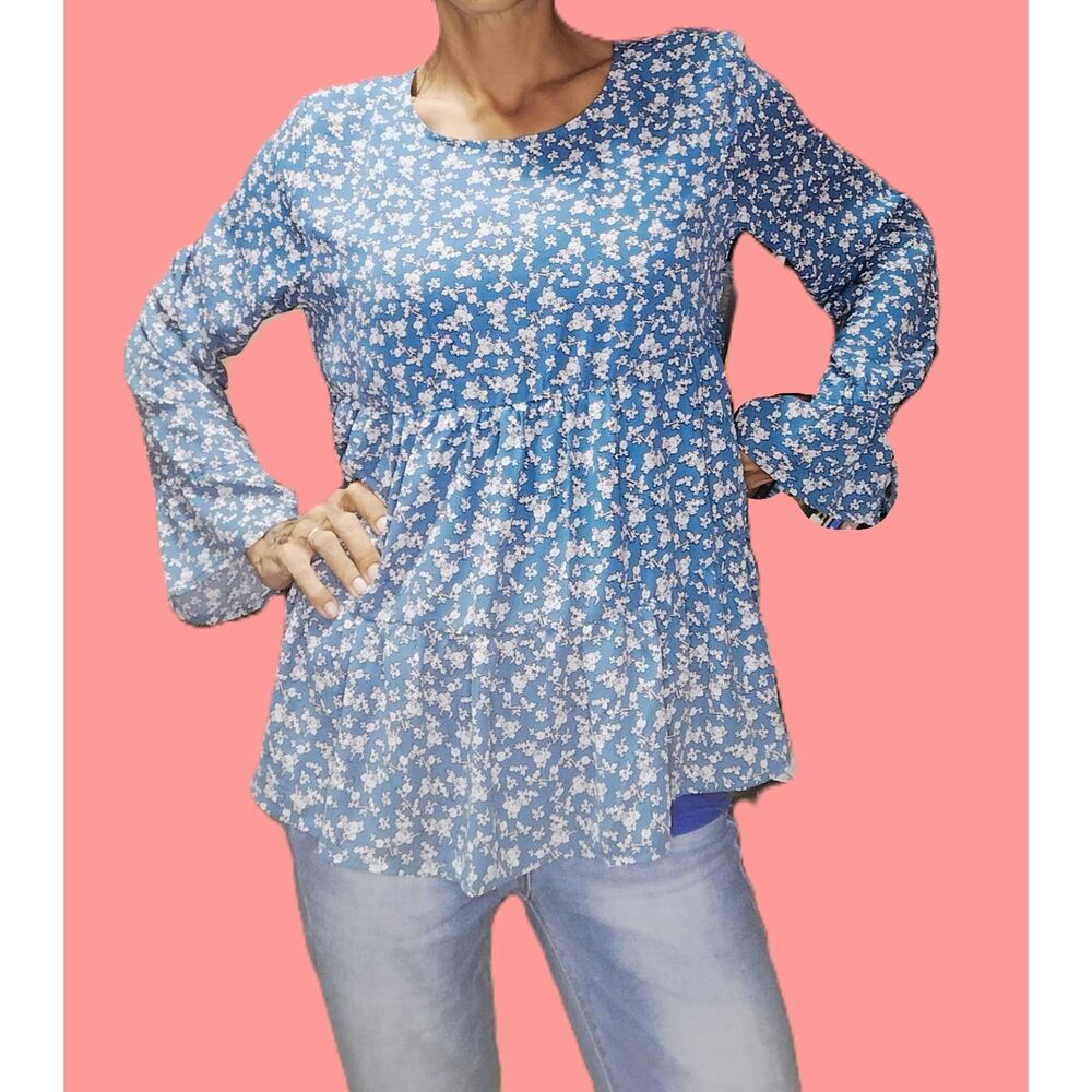 Maurices ~ Blue Floral Boho Flowy Blouse ~ Medium ~ Long Sleeve ~ Keyhole Back